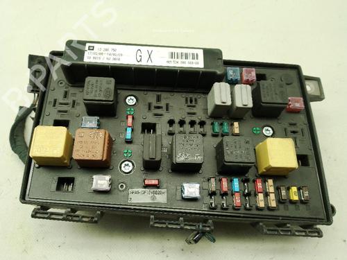 Used Fuse box Fuse box 36833437 36833437