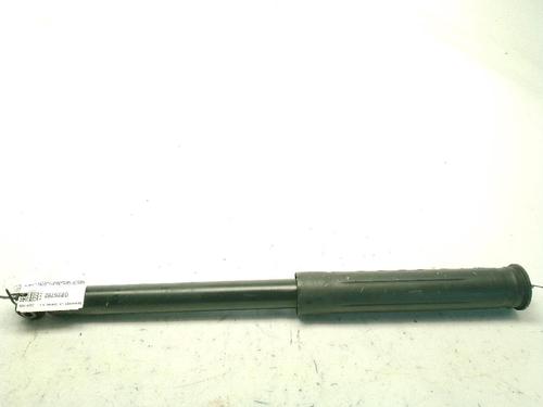 Used Right rear shock absorber TOYOTA YARIS (_P13_) 1.5 Hybrid (NHP130_) (101 hp) 24545183