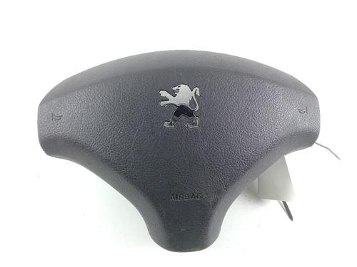Used Driver airbag PEUGEOT 5008 (0U_, 0E_) 1.6 16V (120 hp) 18360017