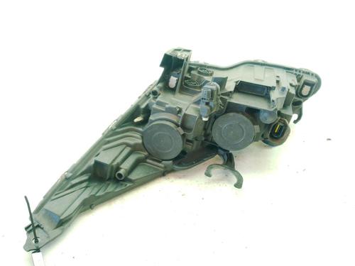 Right headlight PEUGEOT 5008 (0U_, 0E_) 1.6 HDi | BP29269404C29 
