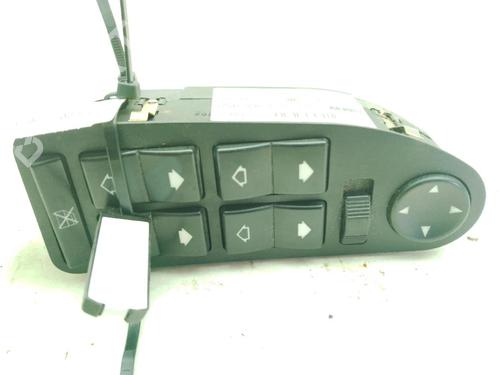 Used Left front window switch BMW 5 (E39) 520 i (150 hp) 25046279