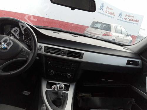 Left front brake caliper BMW 3 (E90) 318 d | BP32467687M105