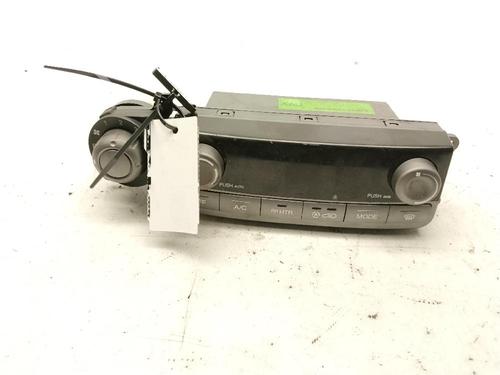 climate-control-ssangyong-rodius-ii-2013-38984504 main image