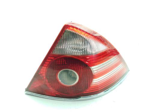 Feu arrière gauche FORD MONDEO III (B5Y) 2.0 TDCi (130 hp) 32182795