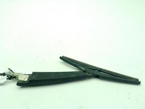 Used Rear windshield wiper arm RENAULT KADJAR (HA_, HL_) 1.5 dCi 110 (HLA3) (110 hp) 30171103