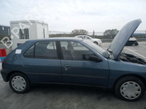 Headlight switch PEUGEOT 306 Hatchback (7A, 7C, N3, N5) 1.8 | BP18372371I24 