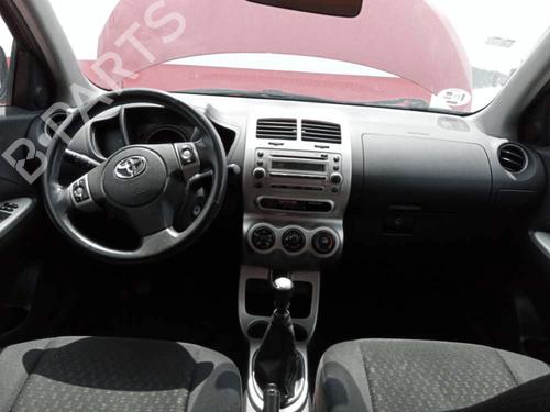 Used Parts TOYOTA URBAN CRUISER (_P1_)  1.4 D-4D (NLP110_, NLP110R)  2335908