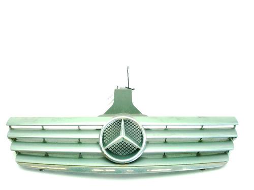 Used Grille MERCEDES-BENZ CLC-CLASS (CL203) CLC 180 Kompressor (203.746) (143 hp) 30145911
