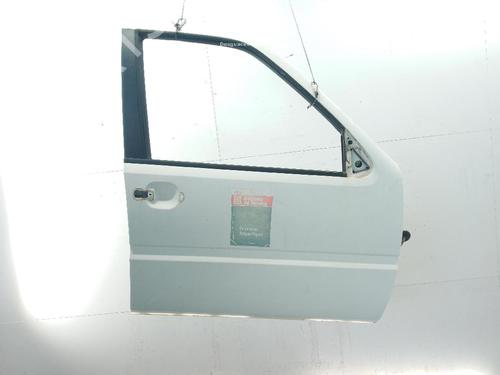 Used Right front door NISSAN TERRANO II (R20) 2.7 TDi 4WD (125 hp) 29129713