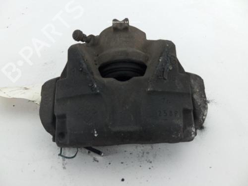 Used Right front brake caliper Right front brake caliper DACIA DUSTER (HS_) 1.5 dCi 4x4 (HSMC, HSMD) (110 hp) 18363134 18363134