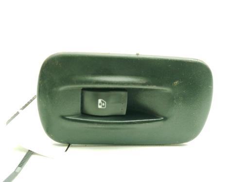 Used Right front window switch NISSAN PRIMASTAR Van (X83) 2.0 dCi 115 (114 hp) 32154947