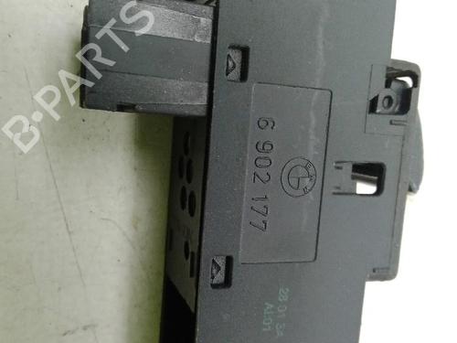 Left front window switch BMW 3 (E46) 320 d | BP33976042I27 - Image 3