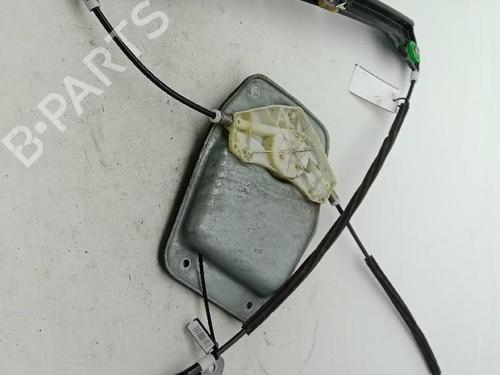 Elevalunas delantero izquierdo VW JETTA III (1K2) 2.0 TDI 16V (140 hp) 32719412