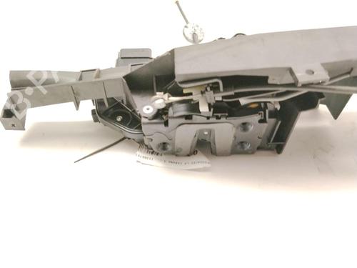 front-left-lock-ford-kuga-i-2008-2009-2010-2011-2012-37415185 main image