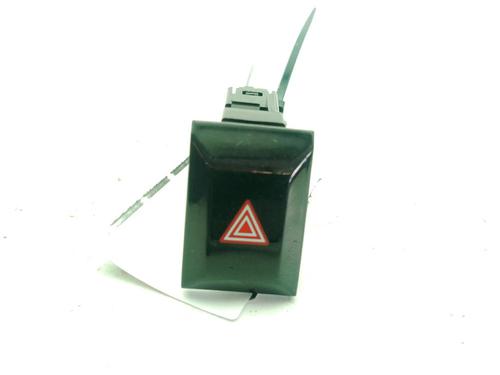 warning-switch-toyota-corolla-estate-_e21_-2019-35800021 main image