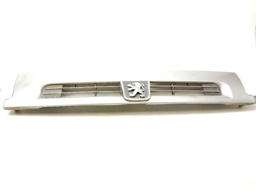 Used Grille Grille 38920368 38920368