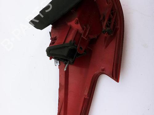 Right taillight CITROËN C5 III Break (RW_) 2.0 HDi 140 | BP31990153C35