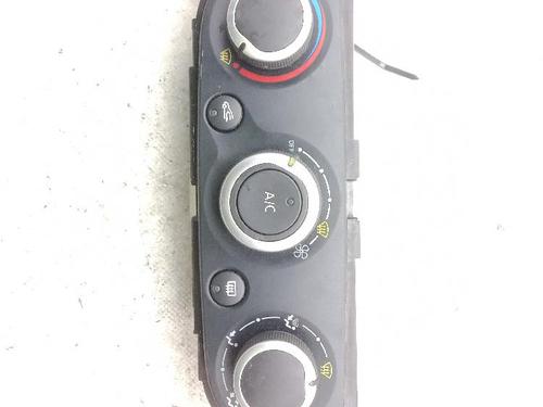 Used Climate control Climate control RENAULT MEGANE III Hatchback (BZ0/1_, B3_) 1.2 TCe (BZ2B, BZ11) (116 hp) 24045518 24045518