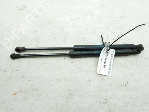 hood-lift-support-bmw-1-coupe-e82-2006-2007-2008-2009-2010-2011-2012-2013-24050041 main image
