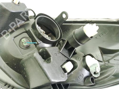 Right headlight DACIA SANDERO 1.6 MPI 85 (BS03) | BP33840820C29 - Image 4