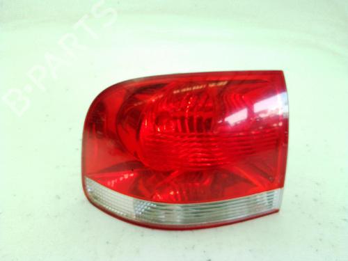 Venstre Baklys VW TOUAREG (7LA, 7L6, 7L7) 3.0 V6 TDI (225 hp) 29049995
