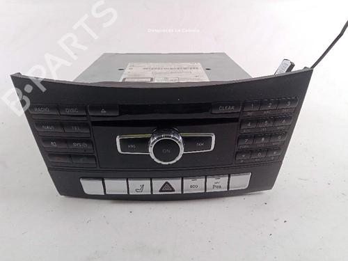 Used Radio MERCEDES-BENZ E-CLASS (W212) E 220 CDI / BlueTEC (212.001, 212.002) (170 hp) 24045039