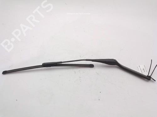 Used Front windshield wiper arm BMW 1 Coupe (E82) 118 d (143 hp) 24046531