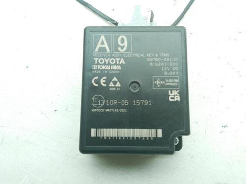 Used Electronic module Electronic module TOYOTA COROLLA Hatchback (_E21_, _EA1_, _EH1_) 1.8 VVTi Hybrid (ZWE219) (140 hp) 24047570 24047570