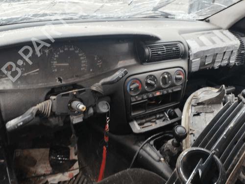 Brugte OPEL OMEGA B (V94) 2.0 16V (F69, M69, P69) (136 hp) 4429556