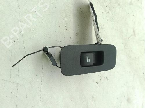 Used Right front window switch VOLVO V40 Hatchback (525) D2 (120 hp) 32402937
