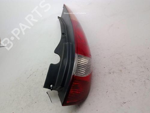 Used Right taillight NISSAN ALMERA TINO (V10) 1.8 (116 hp) 28290486