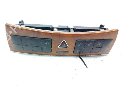 Used Warning switch MERCEDES-BENZ CLK (C209) CLK 200 Kompressor (209.342) (163 hp) 31081084