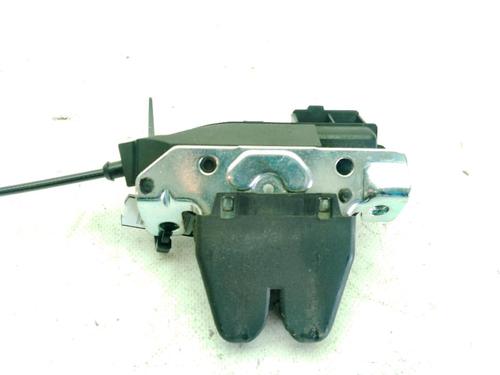 tailgate-lock-mercedes-benz-e-class-w212-2009-2010-2011-2012-2013-2014-2015-2016-35973634 main image
