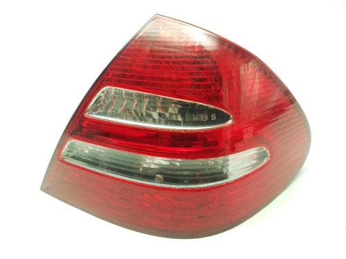 Used Right taillight Right taillight MERCEDES-BENZ E-CLASS (W211) E 280 CDI (211.020) (190 hp) 39739723 39739723
