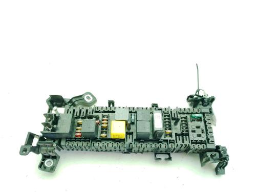 Used Fuse box Fuse box MERCEDES-BENZ B-CLASS Sports Tourer (W246, W242) B 200 CDI (246.201) (136 hp) 39581000 39581000