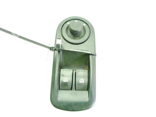 Used Left front window switch Left front window switch RENAULT TRAFIC II Van (FL) 2.0 dCi 115 (FL01, FL0U, FL00, FL0H, FL0M) (114 hp) 34459542 34459542