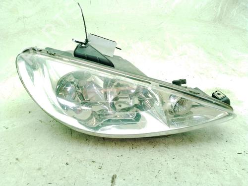 Used Right headlight PEUGEOT 206 Hatchback (2A/C) 1.4 i (75 hp) 26286485