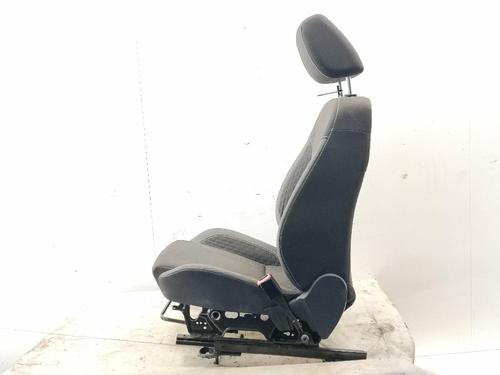 Right front seat FORD FIESTA VI (CB1, CCN) 1.0 EcoBoost | BP37485442C16 - Image 2