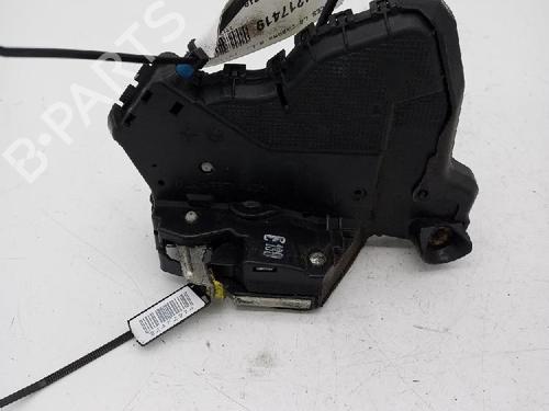 Used Front left lock TOYOTA AVENSIS Estate (_T27_) 2.0 D-4D (ADT270_, ADT270R) (126 hp) 18375009