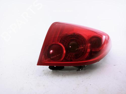 Used Left taillight NISSAN PRIMERA Hatchback (P12) 1.9 dCi (120 hp) 31989626