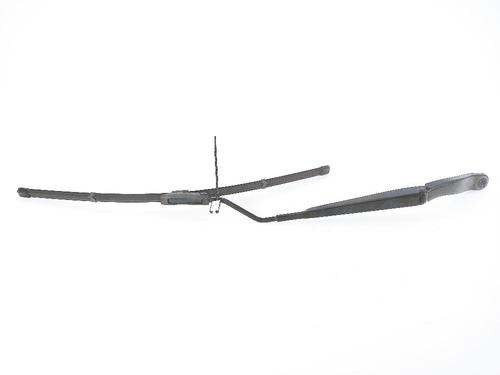 front-windshield-wiper-arm-renault-megane-iv-hatchback-b9amn_-2015-31989117 main image