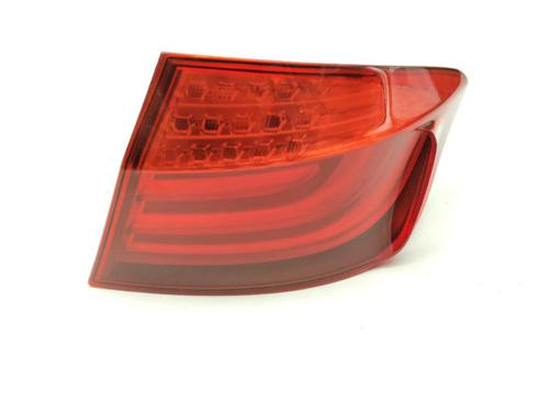 Used Right taillight Right taillight 37067200 37067200