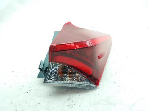 right-taillight-toyota-auris-_e18_-2012-2013-2014-2015-2016-2017-2018-2019-24050707 main image