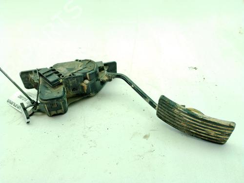 Pedal MITSUBISHI PAJERO IV (V8_W, V9_W) 3.2 DI-D 4WD (V98W, V88W) (200 hp) 30271072