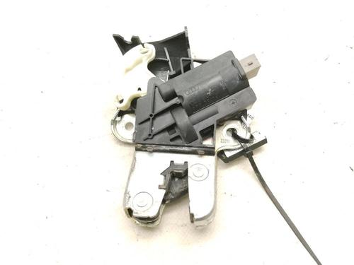 tailgate-lock-audi-a4-b8-8k2-2007-2008-2009-2010-2011-2012-2013-2014-2015-2016-2017-36662919 main image