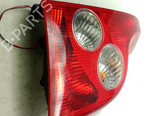 Piloto trasero derecho Piloto trasero derecho VOLVO XC90 I (275) 2.5 T AWD (209 hp) 35774656 35774656