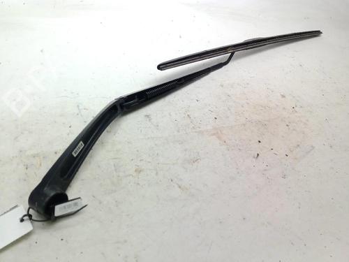 Used Front windshield wiper arm HYUNDAI TUCSON (TL, TLE) 1.6 GDi (132 hp) 24948513