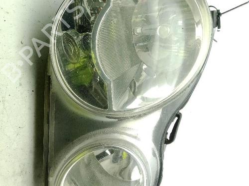 Used Right headlight VW POLO IV (9N_, 9A_) 1.4 16V (75 hp) 32402640
