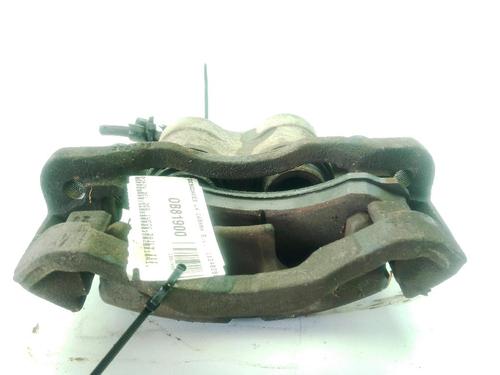 Used Right front brake caliper Right front brake caliper IVECO DAILY III Platform/Chassis 35 S 11,35 C 11 (A2FC13AA, A6FBU4AB, A2NB14A1, A2ND13A1,... (106 hp) 30477357 30477357