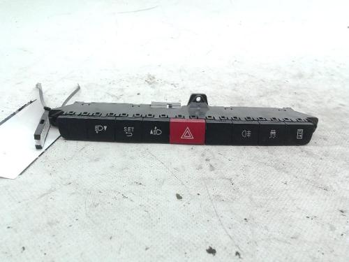Warning switch IVECO DAILY VI Van 33S12, 35S12, 35C12 | BP18371010I22 - Image 1